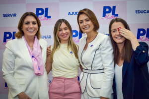 A Deputada Fabiana Barroso que faz parte da vice-presidência do PL Mulher Estadual de São Paulo, esteve presente na reunião com lideranças femininas na capital.