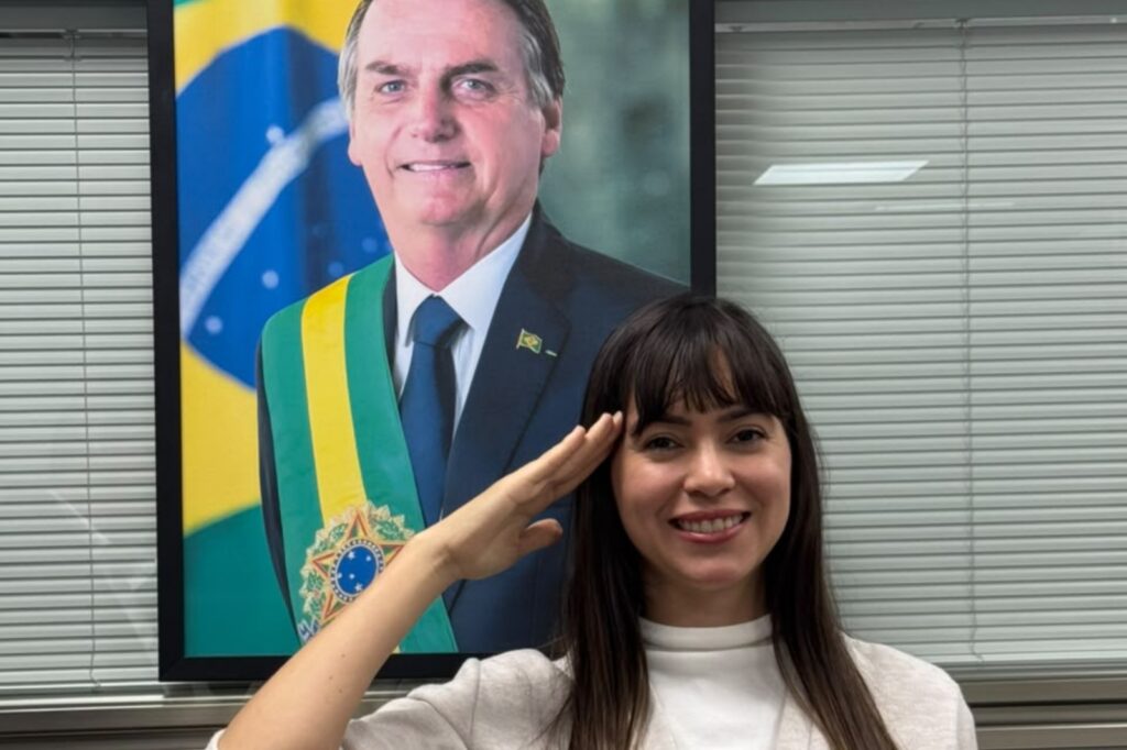 O Relógio da História Não Mente: Para Avançar, É Para a Direita